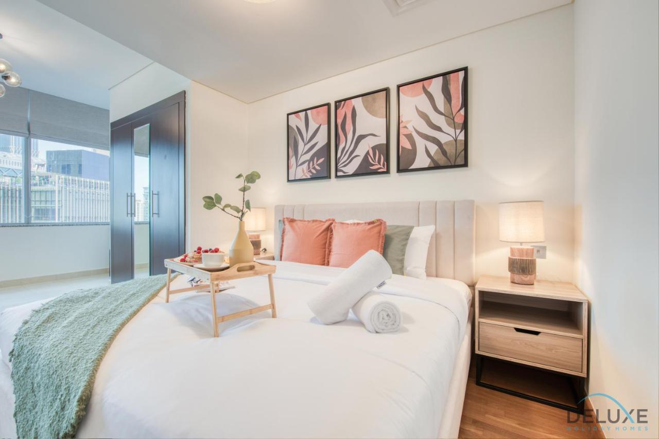 Unbeatable Rate Stylish 1Br With Balcony Near Metro By Deluxe Holiday Homes Dubai Buitenkant foto