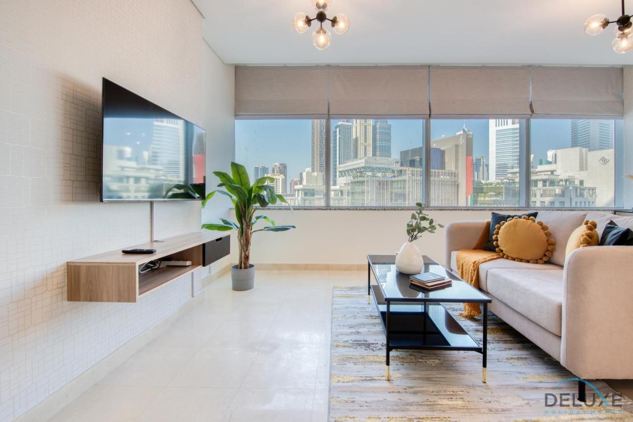 Unbeatable Rate Stylish 1Br With Balcony Near Metro By Deluxe Holiday Homes Dubai Buitenkant foto